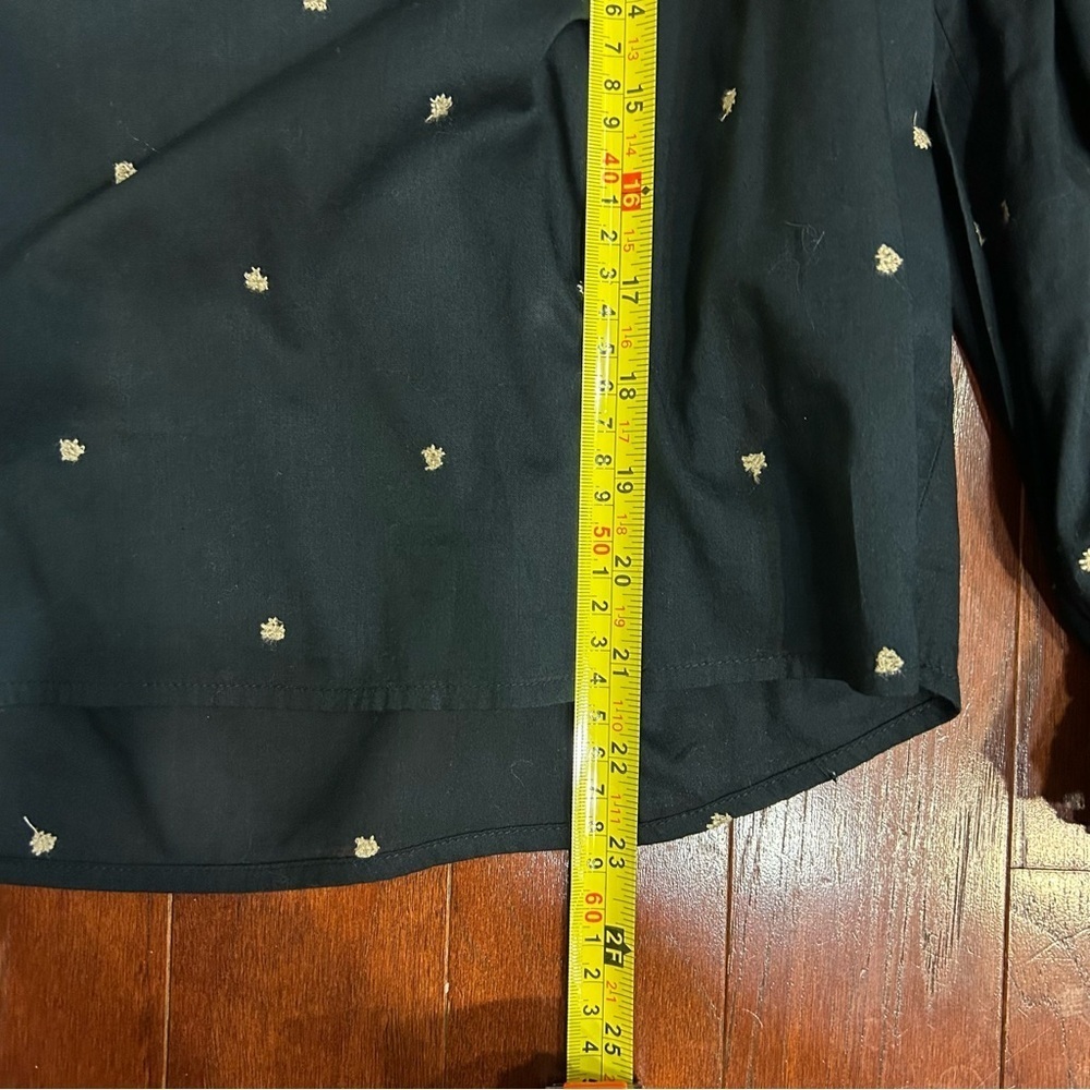 $169 Velvet by Graham & Spencer Ania Embroidered Boho Top size XS black Vneck - Picture 9 of 11